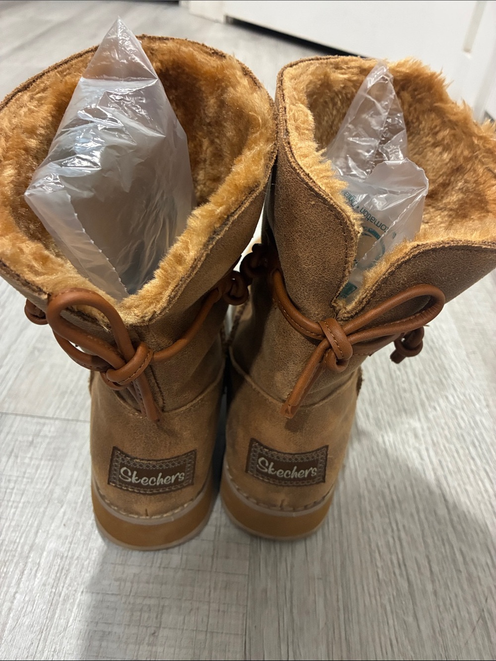 🔥Skecher Tan Fuzzy Lined Winter Boots